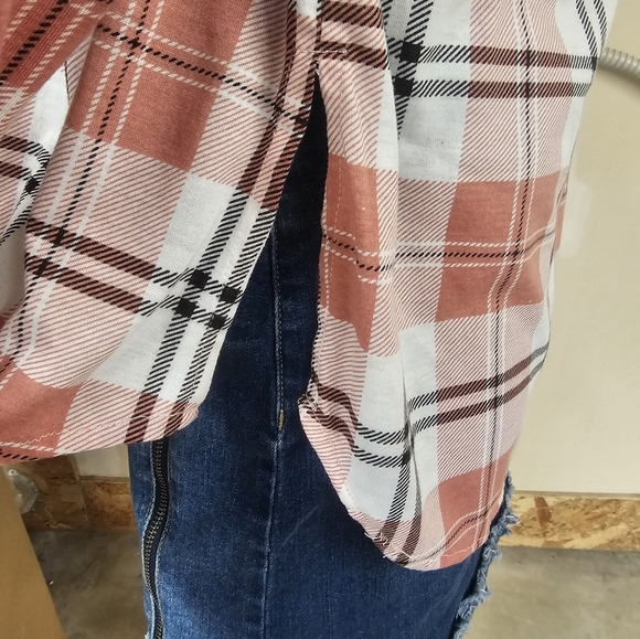 Justice Long Sleeve Plaid Button Down Size L - Picture 9 of 11